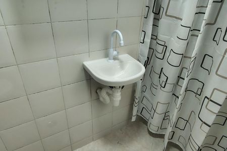 Apartamento para alugar com 77m², 2 quartos e sem vagaBanheiro