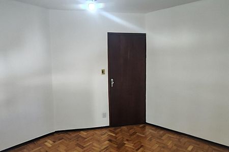 Apartamento para alugar com 77m², 2 quartos e sem vagaDormitório 1