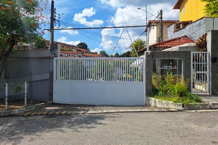 Casa de condomínio à venda com 120m², 2 quartos e 1 vagaFachada