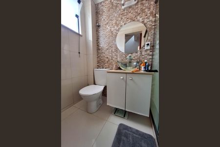Casa de condomínio à venda com 120m², 2 quartos e 1 vagaBanheiro 1