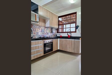 Casa de condomínio à venda com 120m², 2 quartos e 1 vagaCozinha