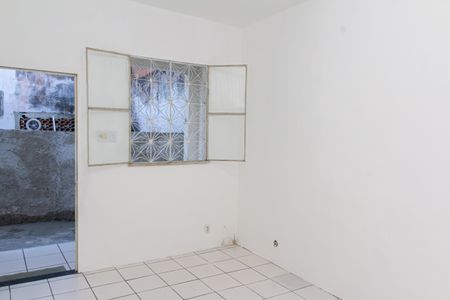 Casa para alugar com 60m², 2 quartos e sem vagaSala