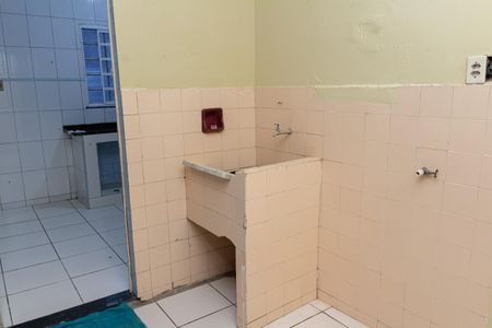 Casa para alugar com 60m², 2 quartos e sem vagaÁrea de Serviço