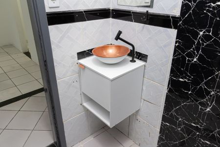 Casa para alugar com 60m², 2 quartos e sem vagaBanheiro