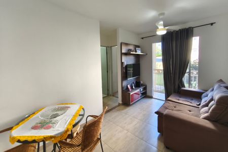 Sala de apartamento para alugar com 2 quartos, 50m² em Vila Marieta, Campinas