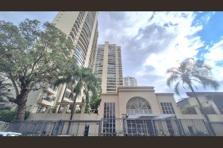 Apartamento para alugar com 172m², 3 quartos e 3 vagasFachada