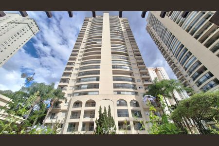 Apartamento para alugar com 172m², 3 quartos e 3 vagasFachada