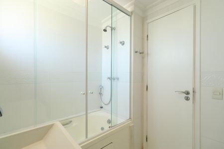 Apartamento para alugar com 172m², 3 quartos e 3 vagasBanheiro da Suíte 3