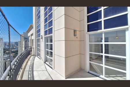 Apartamento para alugar com 172m², 3 quartos e 3 vagasVaranda