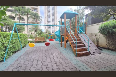 Apartamento para alugar com 172m², 3 quartos e 3 vagasÁrea comum - Playground