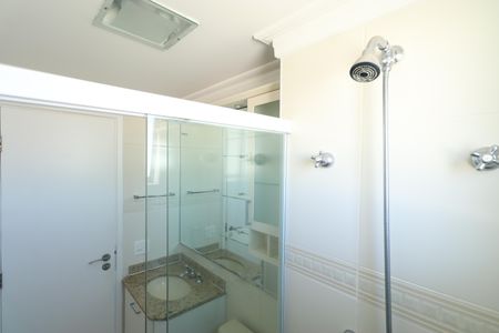 Apartamento para alugar com 172m², 3 quartos e 3 vagasBanheiro da Suíte 1