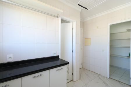 Apartamento para alugar com 172m², 3 quartos e 3 vagasÁrea de Serviço