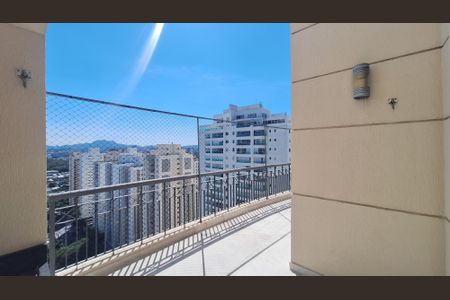 Apartamento para alugar com 172m², 3 quartos e 3 vagasVaranda
