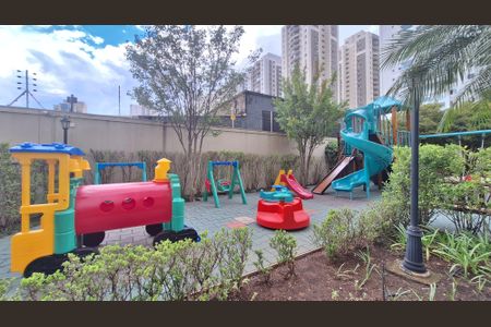 Apartamento para alugar com 172m², 3 quartos e 3 vagasÁrea comum - Playground
