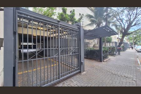 Apartamento para alugar com 172m², 3 quartos e 3 vagasFachada