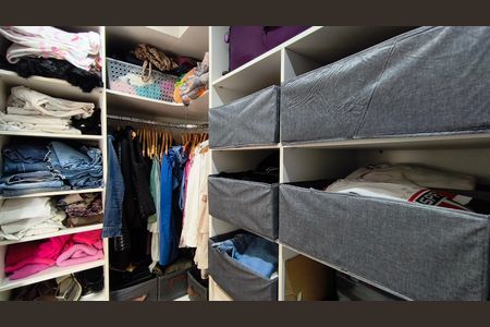Apartamento à venda com 94m², 2 quartos e 2 vagasCloset da Suíte 2