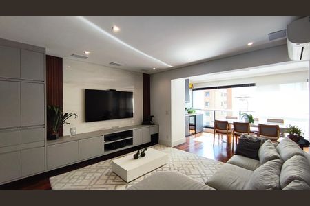 Apartamento à venda com 94m², 2 quartos e 2 vagasSala