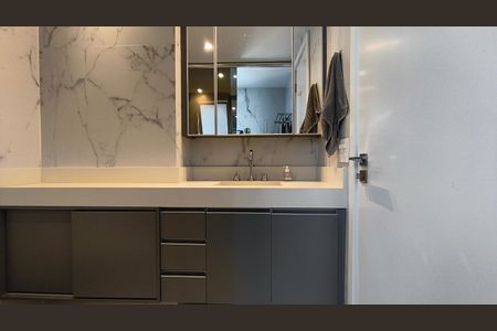 Apartamento à venda com 94m², 2 quartos e 2 vagasBanheiro da Suíte 2