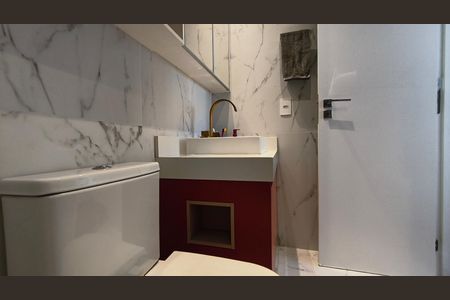 Apartamento à venda com 94m², 2 quartos e 2 vagasBanheiro da Suíte 1