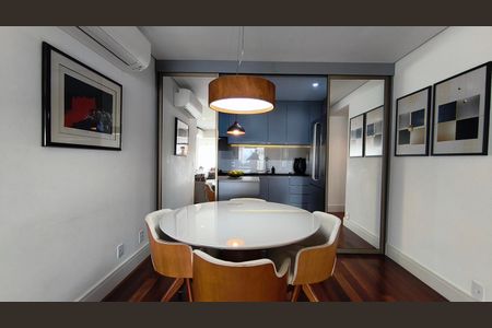 Apartamento à venda com 94m², 2 quartos e 2 vagasCozinha