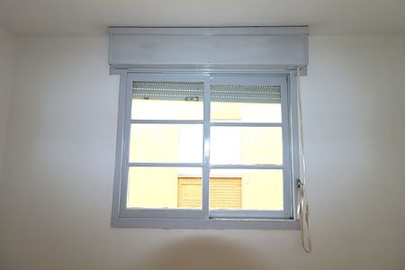 Janela da Quarto 1 de apartamento para alugar com 2 quartos, 50m² em Passo D’areia, Porto Alegre