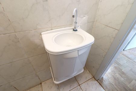 Apartamento para alugar com 50m², 2 quartos e sem vagaBanheiro