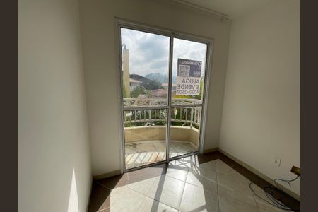 Sala de apartamento para alugar com 2 quartos, 49m² em Outeiro de Passárgada, Cotia