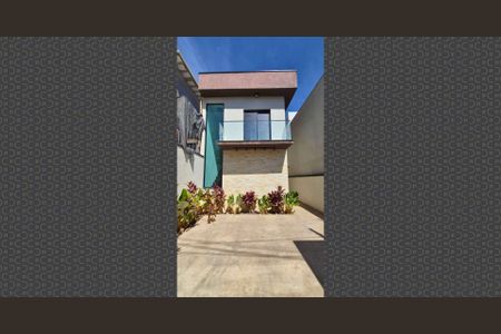 Casa à venda com 140m², 3 quartos e 2 vagas