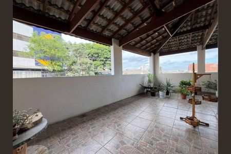 Casa à venda com 342m², 3 quartos e 10 vagas