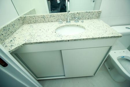 Apartamento à venda com 55m², 2 quartos e 2 vagas Apartamento à venda com 55m², 2 quartos e 2 vagasBanheiro da Suíte