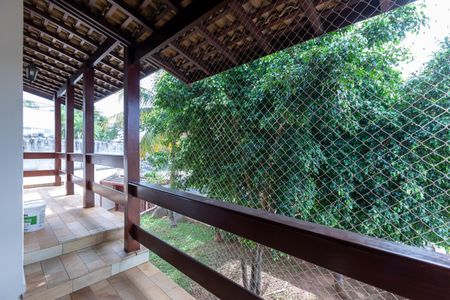 Casa à venda com 330m², 4 quartos e 6 vagas Casa à venda com 330m², 4 quartos e 6 vagasVista da Varanda do Quarto 3