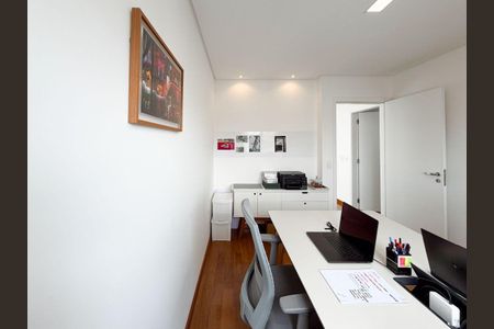 Apartamento à venda com 208m², 4 quartos e 5 vagas