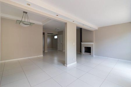 Casa à venda com 3 quartos, 160m² em Residencial Tambore III, Santana de Parnaíba