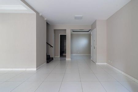 Casa à venda com 3 quartos, 160m² em Residencial Tambore III, Santana de Parnaíba