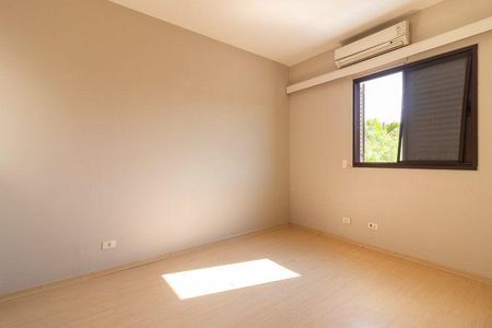 Casa à venda com 3 quartos, 160m² em Residencial Tambore III, Santana de Parnaíba