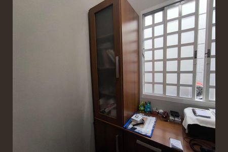 Casa à venda com 3 quartos, 390m² em Aparecida, Belo Horizonte