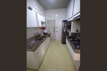 Apartamento à venda com 171m², 4 quartos e 1 vaga