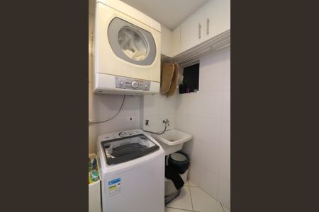 Apartamento à venda com 107m², 2 quartos e 2 vagasÁrea de Serviço