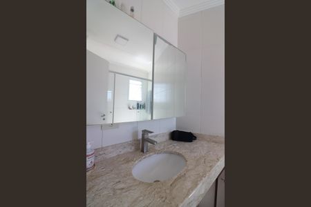 Apartamento à venda com 107m², 2 quartos e 2 vagasQuarto 1 - Suíte Banheiro 