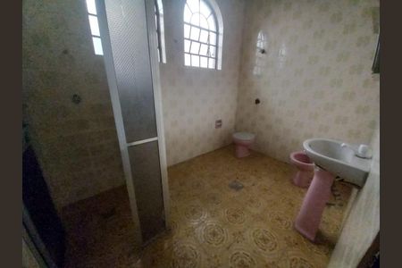 Casa à venda com 3 quartos, 196m² em Santa Cruz, Belo Horizonte