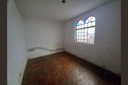 Casa à venda com 3 quartos, 196m² em Santa Cruz, Belo Horizonte