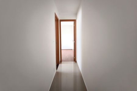 Corredor - Quartos de apartamento para alugar com 2 quartos, 47m² em Jardim Nova Europa, Campinas