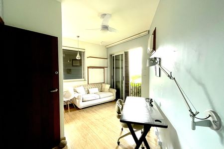 Casa à venda com 500m², 4 quartos e 2 vagas Casa à venda com 500m², 4 quartos e 2 vagasSuíte