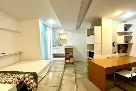Casa à venda com 500m², 4 quartos e 2 vagas Casa à venda com 500m², 4 quartos e 2 vagasSuíte 2