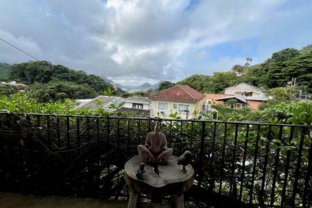 Casa à venda com 500m², 4 quartos e 2 vagas Casa à venda com 500m², 4 quartos e 2 vagasVaranda do Quarto 2