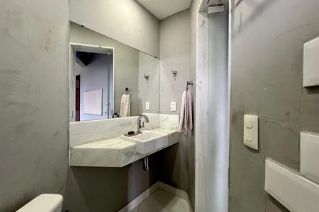Casa à venda com 500m², 4 quartos e 2 vagas Casa à venda com 500m², 4 quartos e 2 vagasBanheiro da Suíte