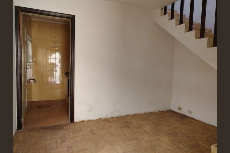 Casa para alugar com 3 quartos, 226m² em Vila Monumento, São Paulo