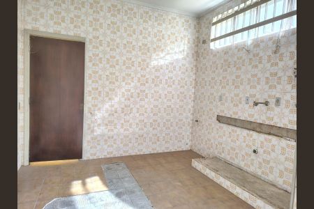 Casa para alugar com 3 quartos, 226m² em Vila Monumento, São Paulo