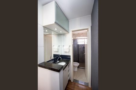 Casa de condomínio à venda com 110m², 2 quartos e 1 vagaBanheiro Social