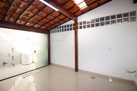 Casa de condomínio à venda com 110m², 2 quartos e 1 vagaÁrea gourmet